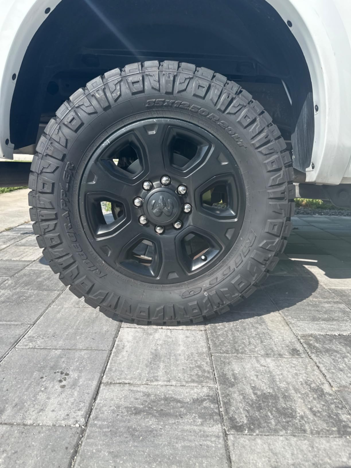 Nitto Ridge Grappler All Season Radial Tire 35x12.50R20LT F 125Q customer photo 1