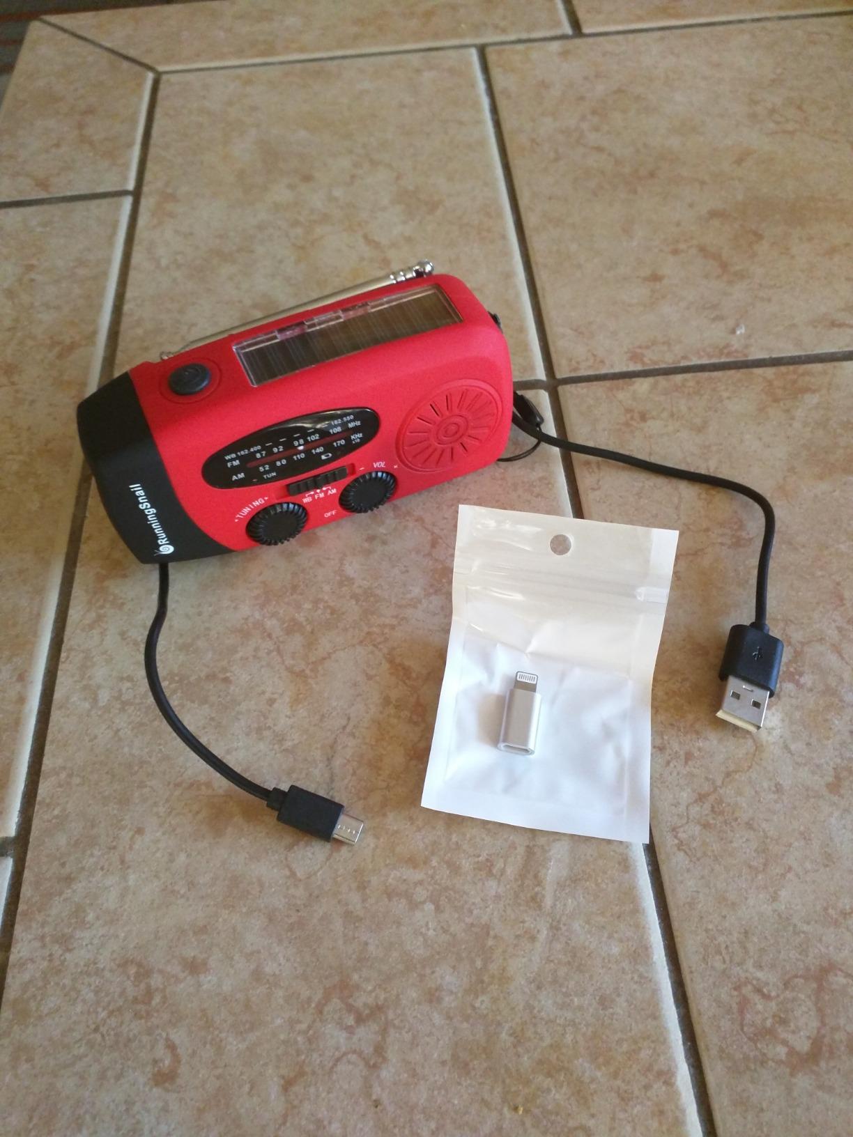 Hand Crank Radio with LED Flashlight,2000mAh NOAA AM FM Emergency Radio customer photo 1
