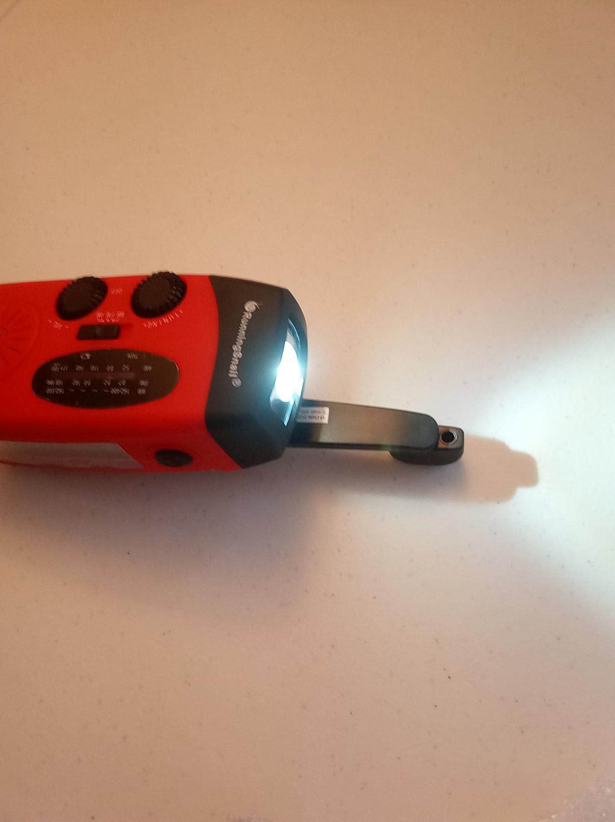 Hand Crank Radio with LED Flashlight,2000mAh NOAA AM FM Emergency Radio customer photo 2