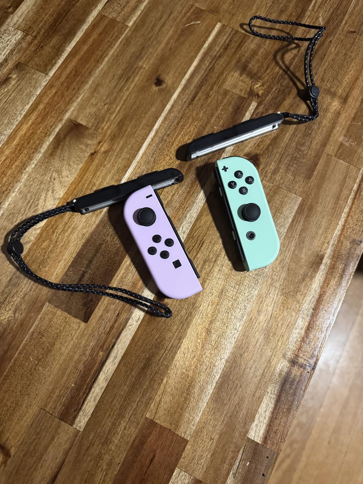 Nintendo Joy-Con (L/R) - Neon Red/Neon Blue customer photo 2
