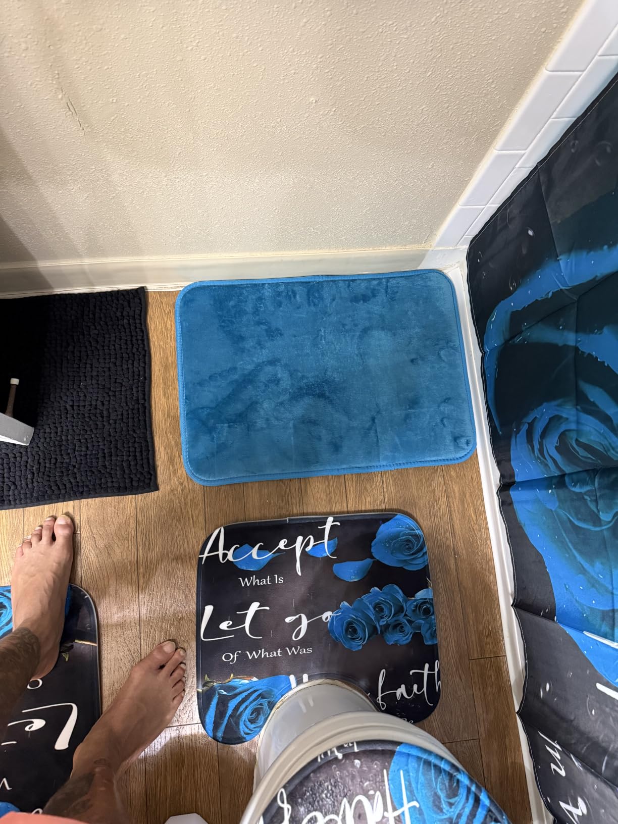 Memory Foam Bath Mat Non Slip Absorbent Super Cozy Velvet Bathroom Rug Carpet (17 inches X 24 inches, Navy) customer photo 2