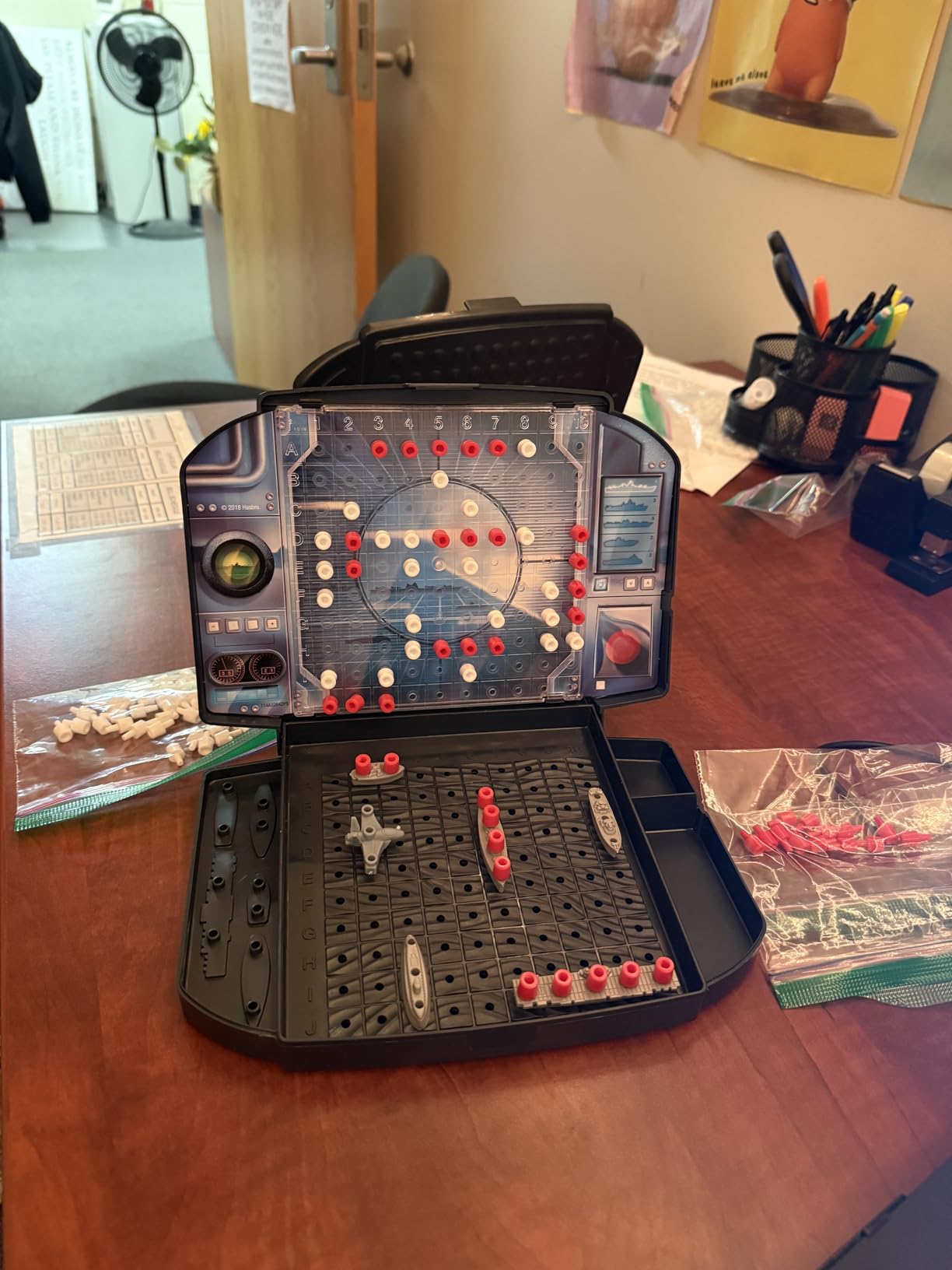 Hasbro Gaming Battleship with Planes Strategy Board Game for Ages 7 and Up (Amazon Exclusive) customer photo 2