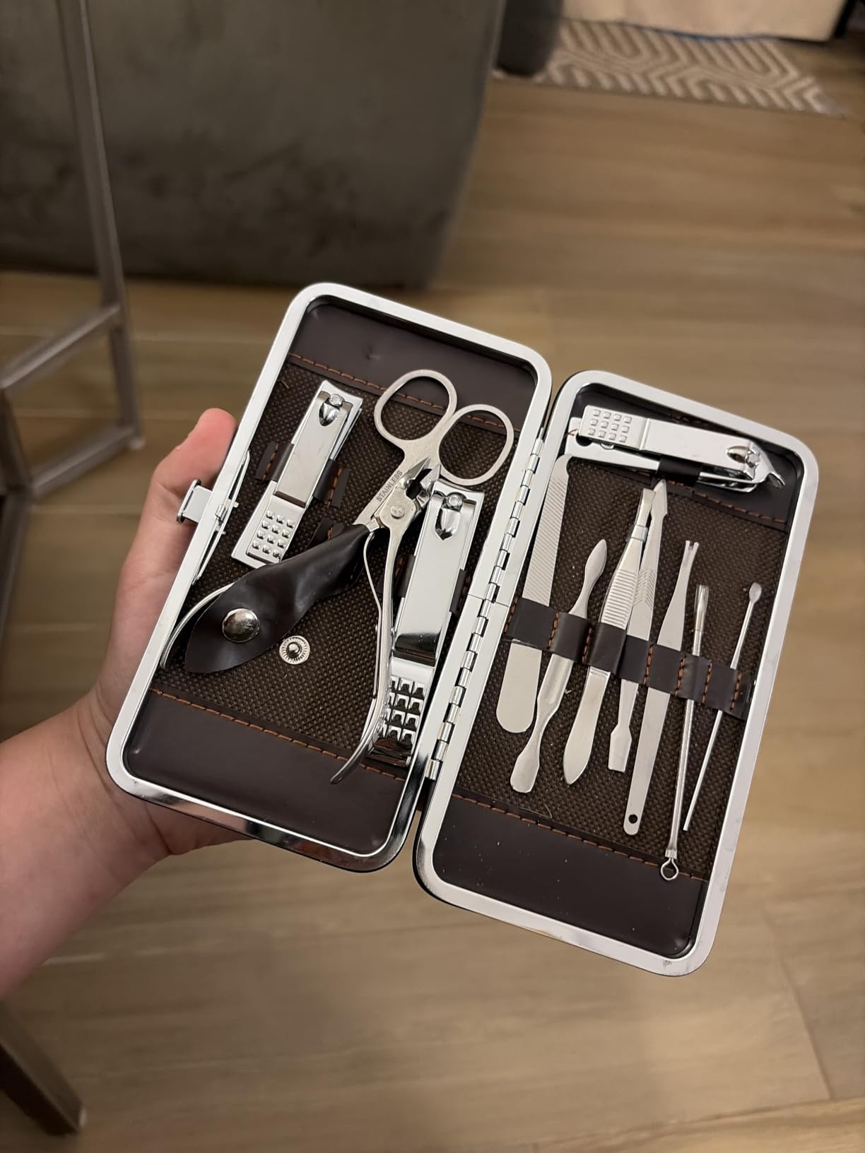 Professional Manicure and Pedicure Kit, 12-Piece Premium Grooming Set with Nail Clippers, Facial Care Tools, and Luxurious Travel Case for Men and Women customer photo 2