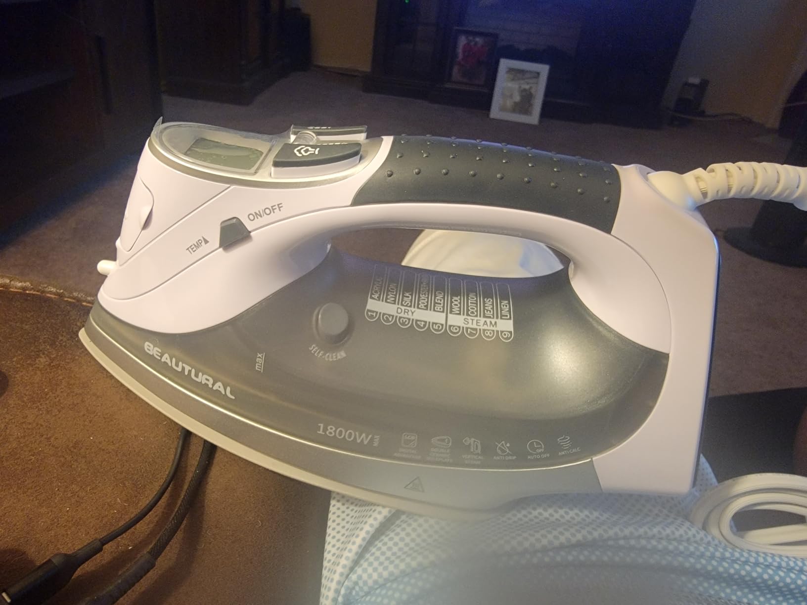 BEAUTURAL 1800 Watts Steam Iron with Digital LCD Screen, 3-Way Auto Shutoff, Double-Layer and Ceramic Coated Soleplate, 9 Preset Temperature, Burst of Steam for Variable Fabric, Anti-Drip and Anti-Calc customer photo 2
