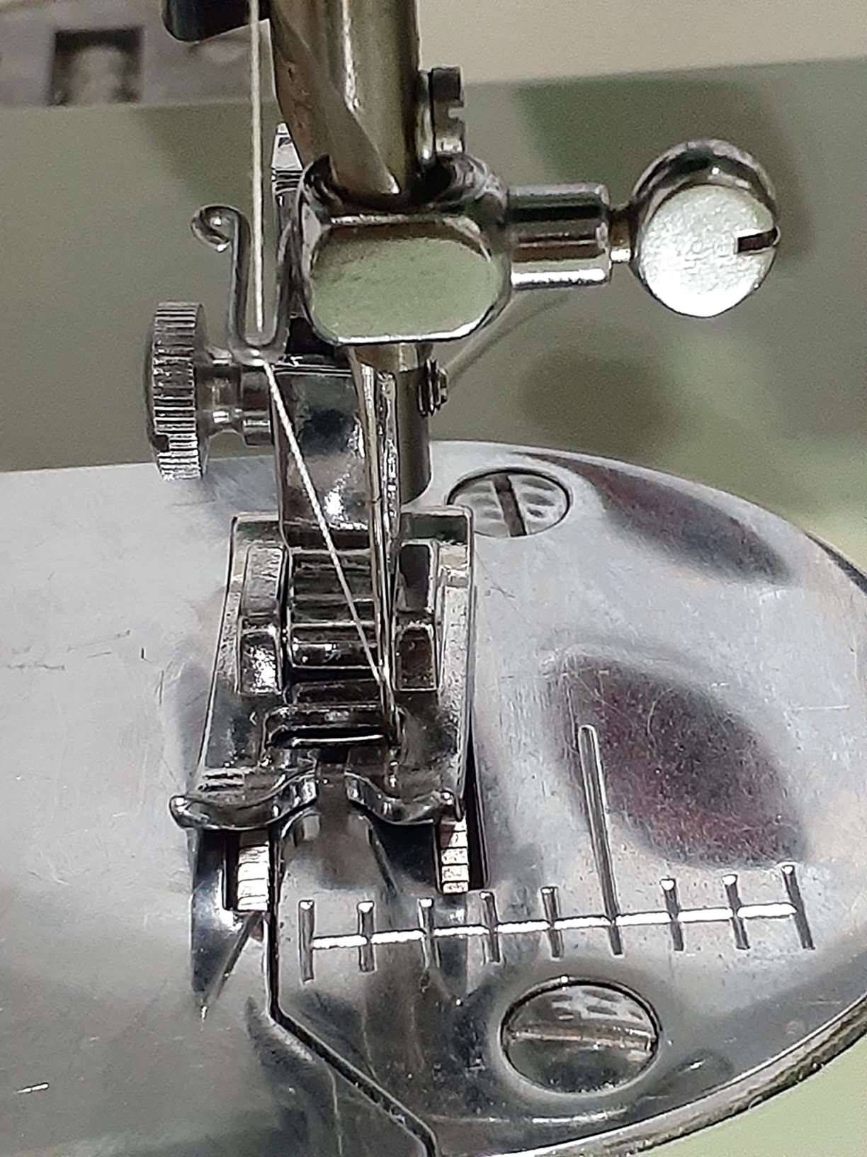 52pcs Sewing Machine Presser Feet Set - Metal, Low Shank for Singer, Brother, Babylock, Janome and Kenmore customer photo 1