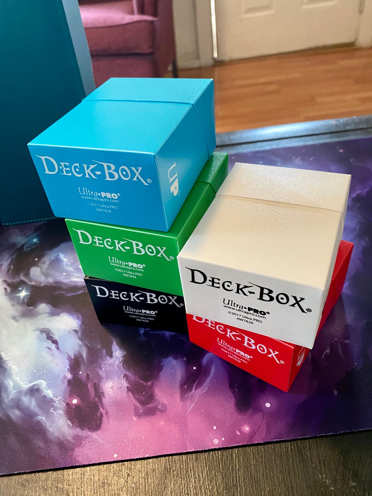 Ultra Pro Multicolor Deck Box for Trading Cards, MTG & Pokemon, 5 Pack | Archival-Safe Polypropylene Material, Holds Up To 80 Sleeved Cards, Self-Locking Lid, Compact Deck Organization customer photo 1