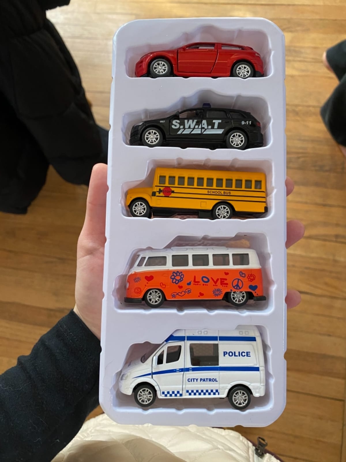 KIDAMI Die Cast Metal Toy Cars Open Doors, Pull Back Cars, 5 Pack, Official customer photo 1