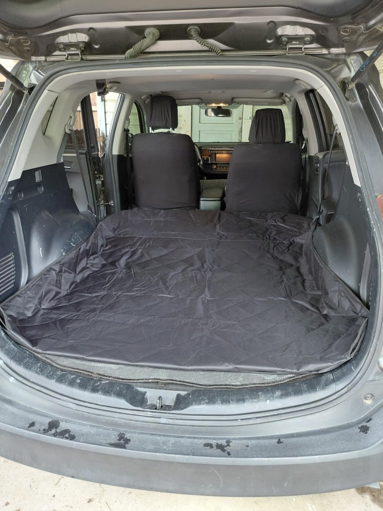 F-color SUV Cargo Liner for Dogs - Trunk Cover with Bumper Flap Protector customer photo 2