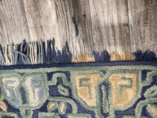 SAFAVIEH Blossom Collection 8' x 10' Navy / Green BLM422A Handmade Fringe Premium Wool Area Rug customer photo 2