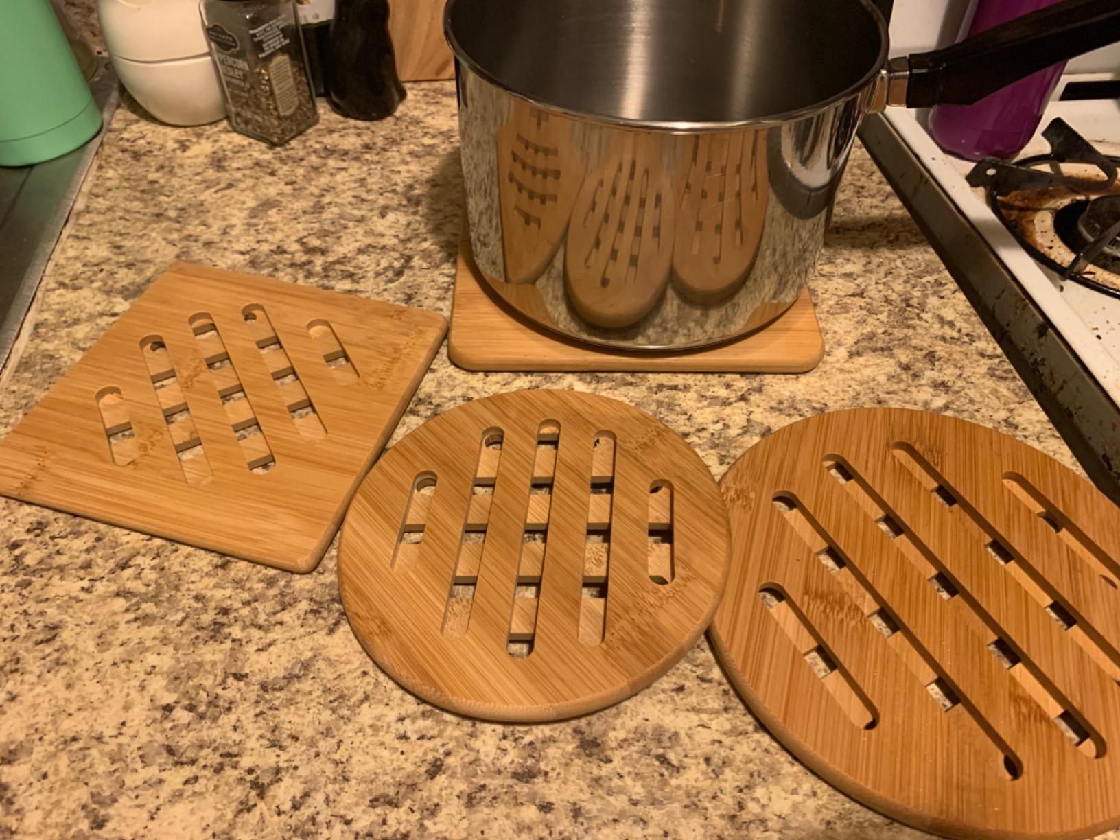 Hot Pads Trivet,Table Solid Bamboo Wood Trivets for Hot Dishes and Pot with Non-Slip Pads Heat Resistant Pads Teapot Trivet 4pcs(Multi Size,2 Square 2 Round) customer photo 1