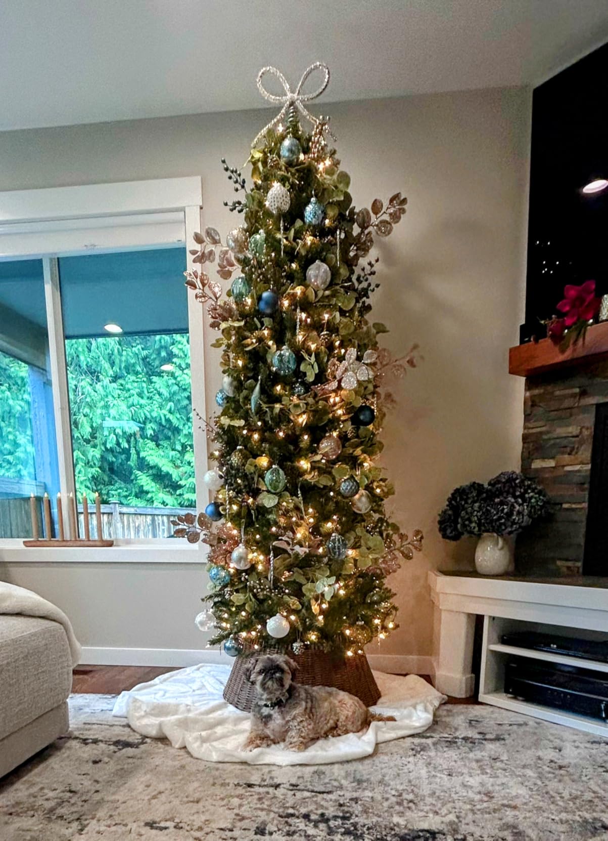 Puleo International 6.5ft Pre-Lit Fraser Fir Pencil Christmas Tree customer photo 2