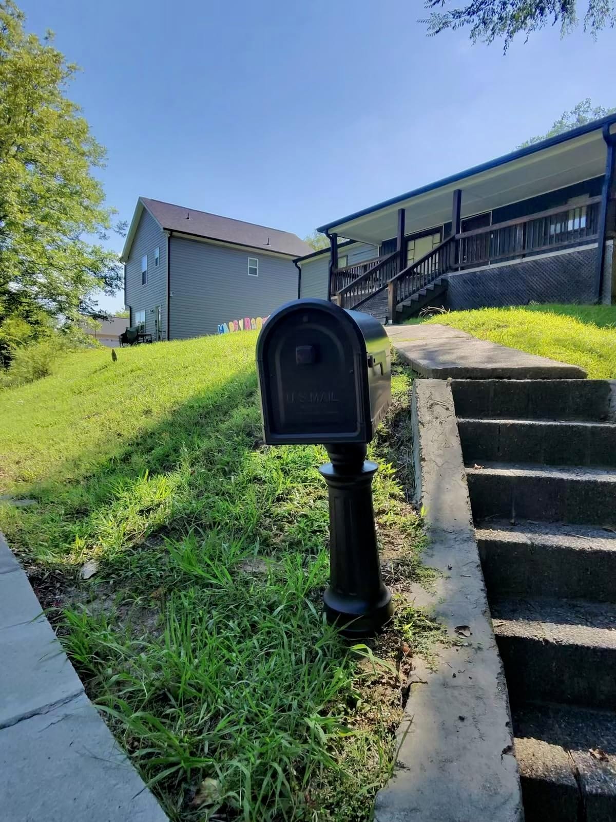 Architectural Mailboxes Roxbury Mailbox with Post, Black, Large customer photo 1