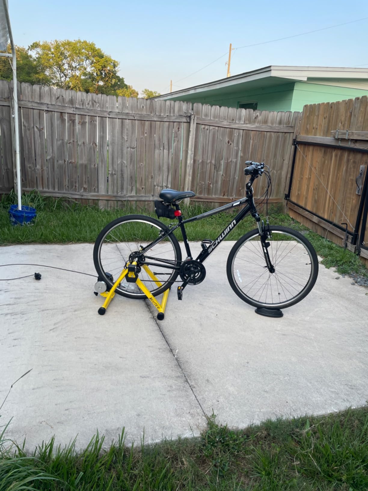 Bike Trainer, Magnetic Bicycle Stationary Stand for Indoor Exercise Riding customer photo 1