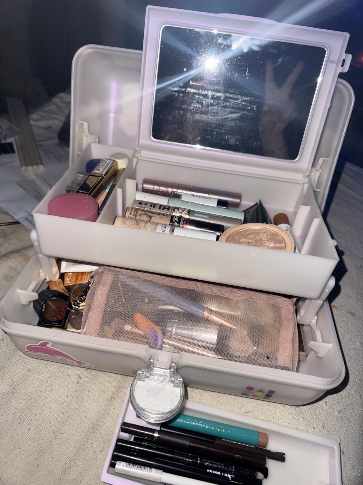 Caboodles On-The-Go Girl Makeup Box, Seafoam on Lavender, Hard Plastic Makeup Organizer Box, Built-In Mirror, Secure Latch for Safe Travel, Spacious Storage for Large Items customer photo 2