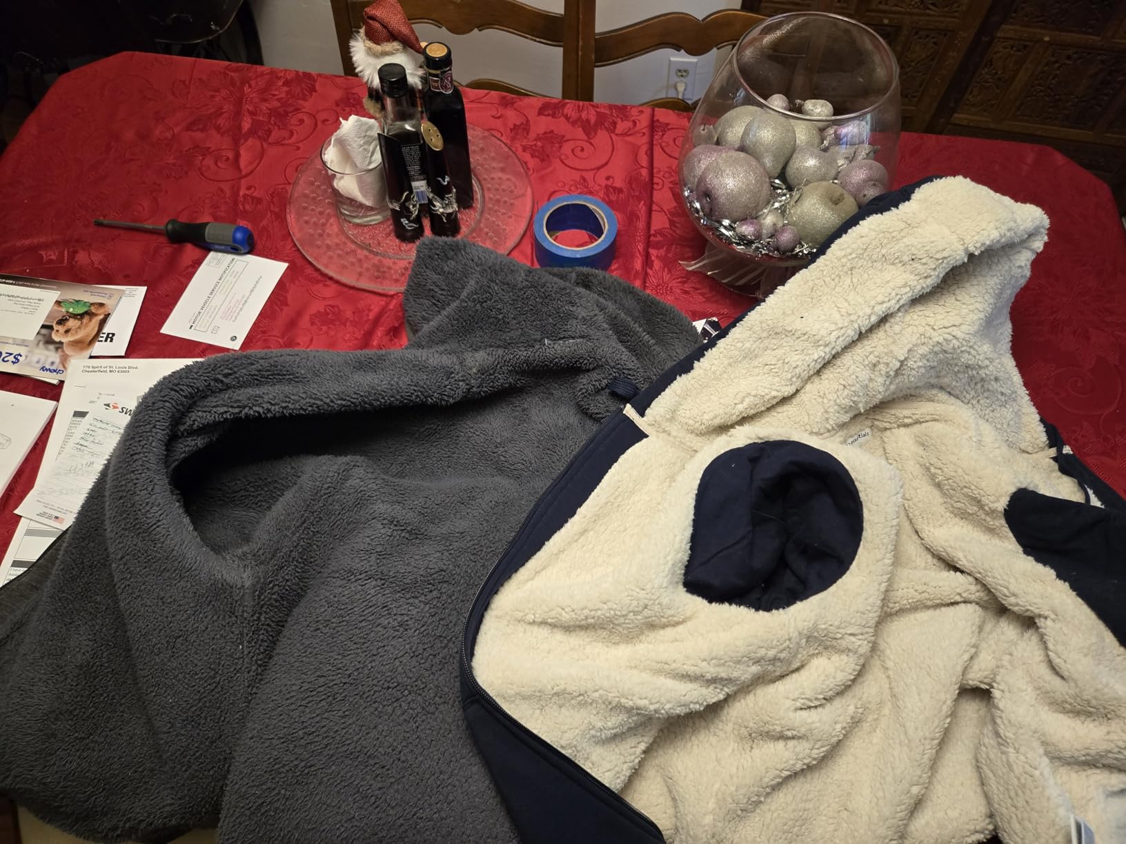 Amazon Essentials Men's Sherpa-Lined Full-Zip Fleece Hoodie Sweatshirt customer photo 2