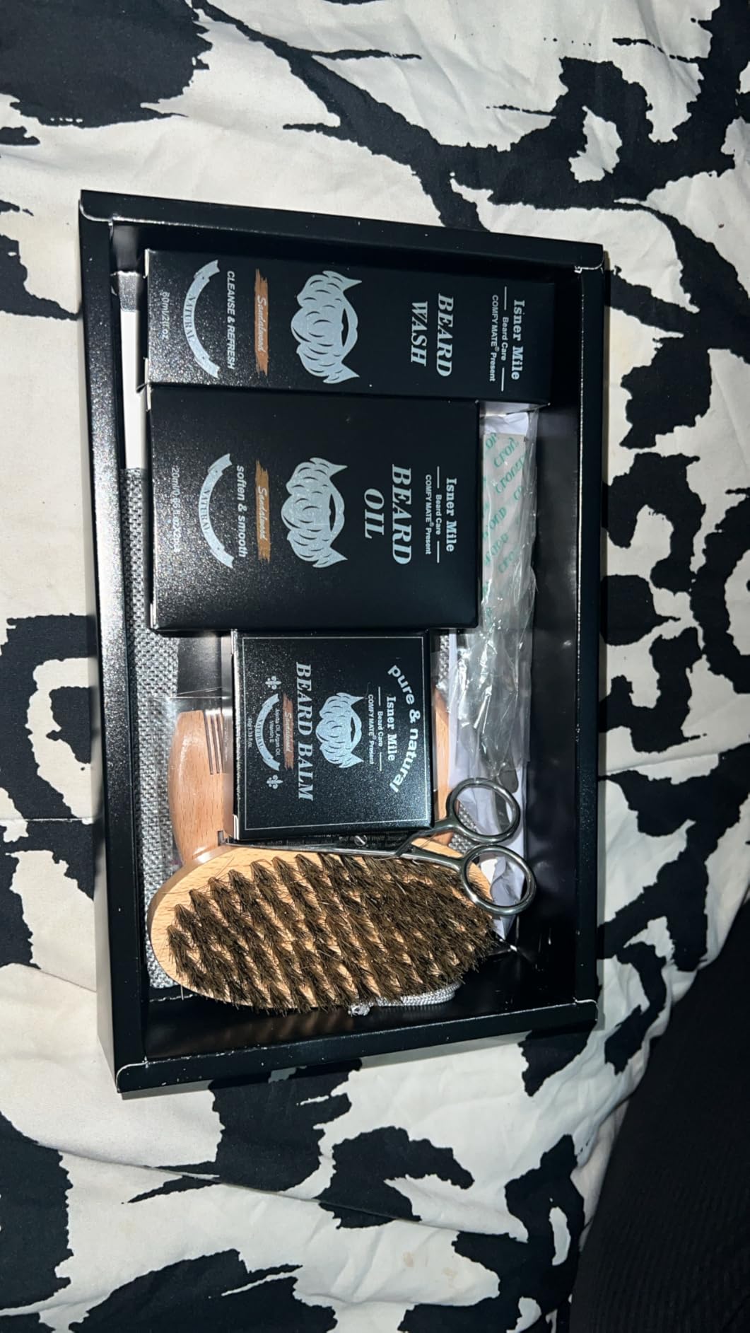 Beard Kit Birthday Gifts for Men Grooming & Care w/ Wash, Brush, Balm, Comb | Conditioner & Oils, Straight Razor, Christmas Stocking Stuffer Valentines Fathers Gifts Basket for Dad Him Boyfriend Husband customer photo 2