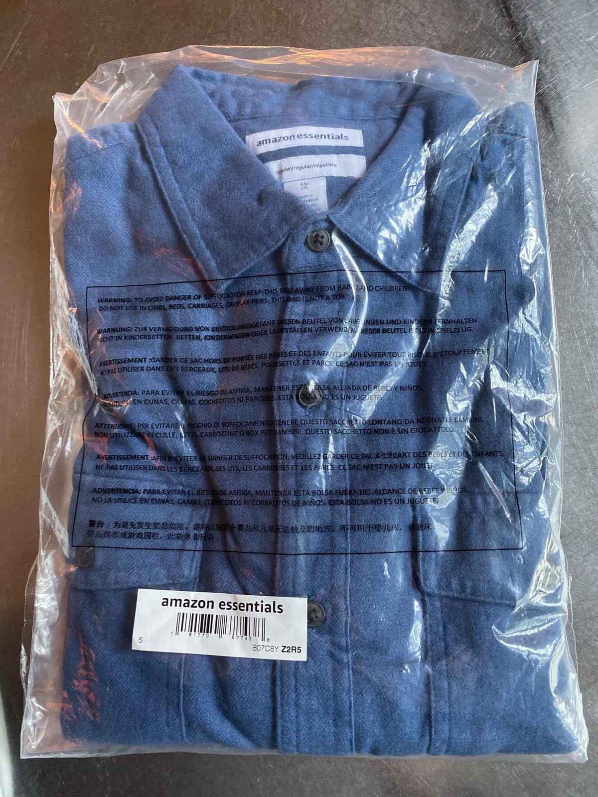 Amazon Essentials Men's Regular-Fit Long-Sleeve Flannel Shirt, Button-Up Cotton Twill, Double Chest Pockets customer photo 1
