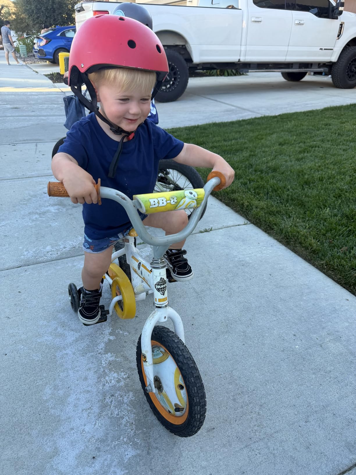 Kids Bike Helmet, Adjustable and Multi-Sport, from Toddler to Youth, 3 Sizes customer photo 1