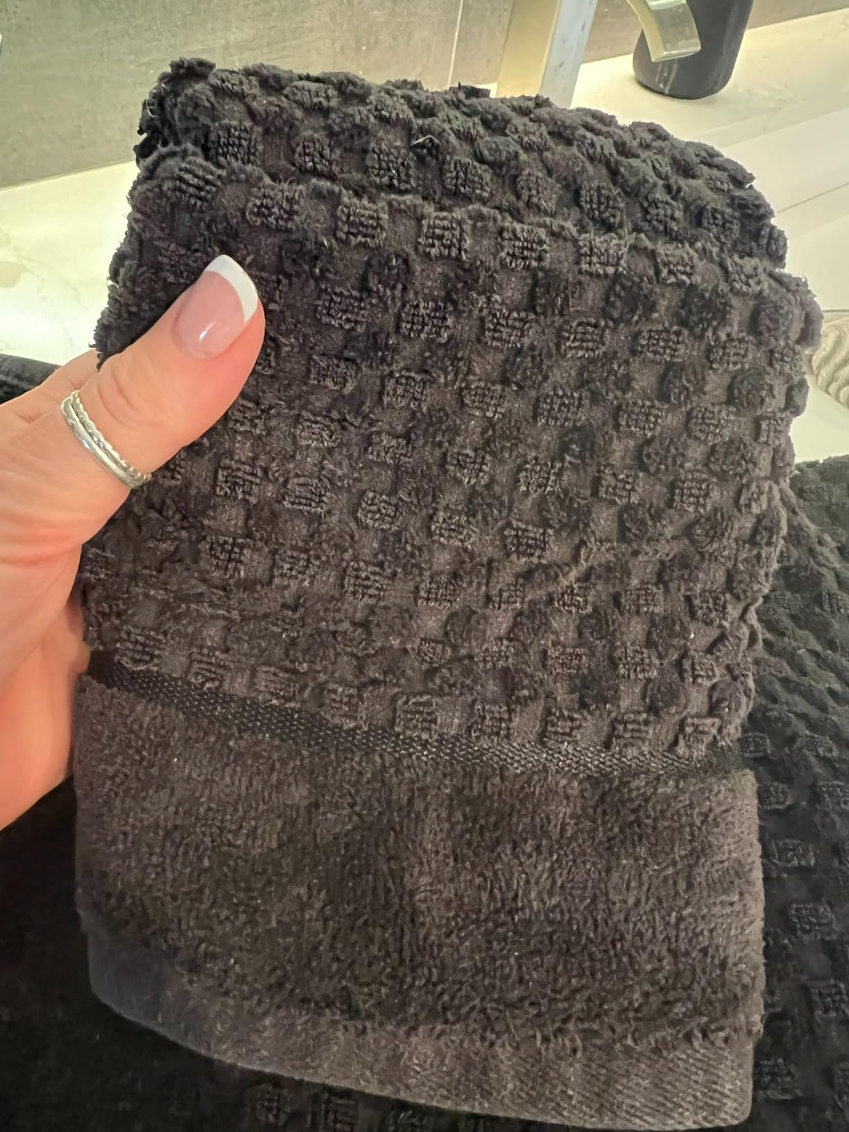 Texere 100% Organic Cotton Jacquard 650 GSM Premium Bath Towel Sets - Extra Absorbent Quick Dry and Plush, 2 Large Bath Towels, 2 Hand Towels, 2 Washcloths (Cable, Birch, 6 Piece) customer photo 1