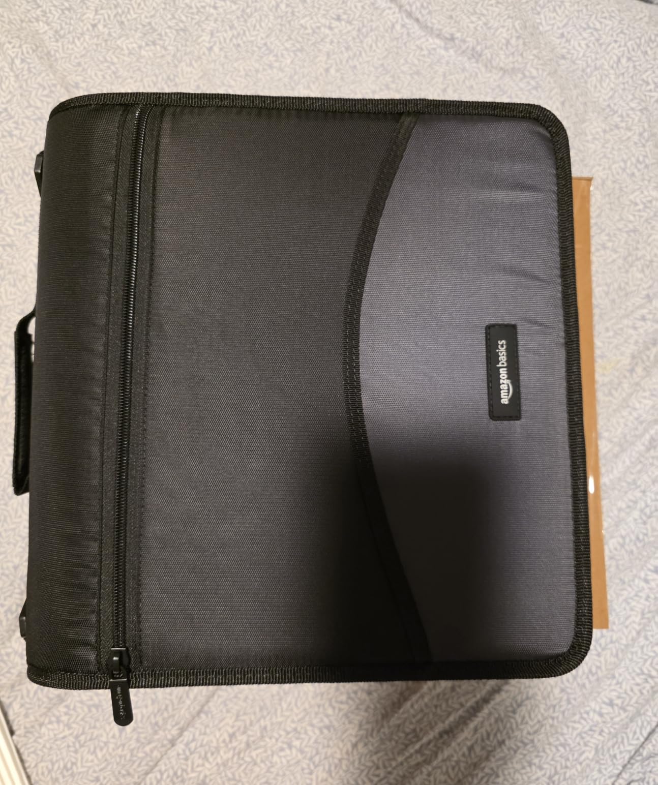 Amazon Basics Durable 3 Ring Binder with Zipper and Strap, Multiple Pockets, Sturdy Storage for School and Office, 3 inch, Black customer photo 2