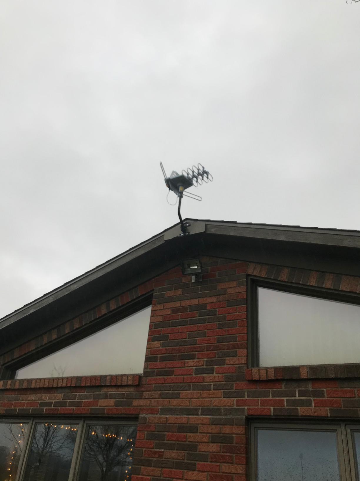PBD Amplified Digital Outdoor TV Antenna, 360° Remote Direction Control | High-Gain Long-Range UHF/VHF HDTV Reception for Local Channels, 40ft RG6 Cable, Mounting Pole, Dual TV Outputs, 4K/1080P customer photo 1
