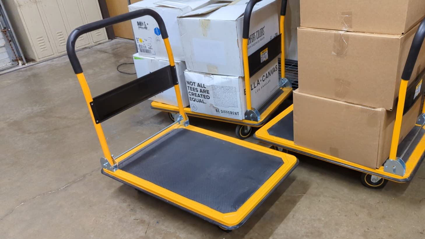 MaxWorks 80877- Foldable Platform Truck Push Dolly 660 lb. Weight Capacity customer photo 1