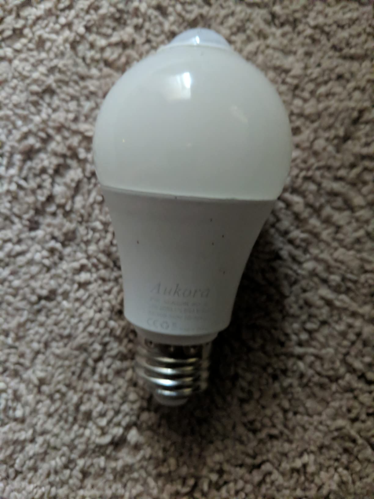 Aukora 12W Motion Sensor Led Light Bulbs, 100W Equivalent E26 6500K 1000Lm customer photo 1