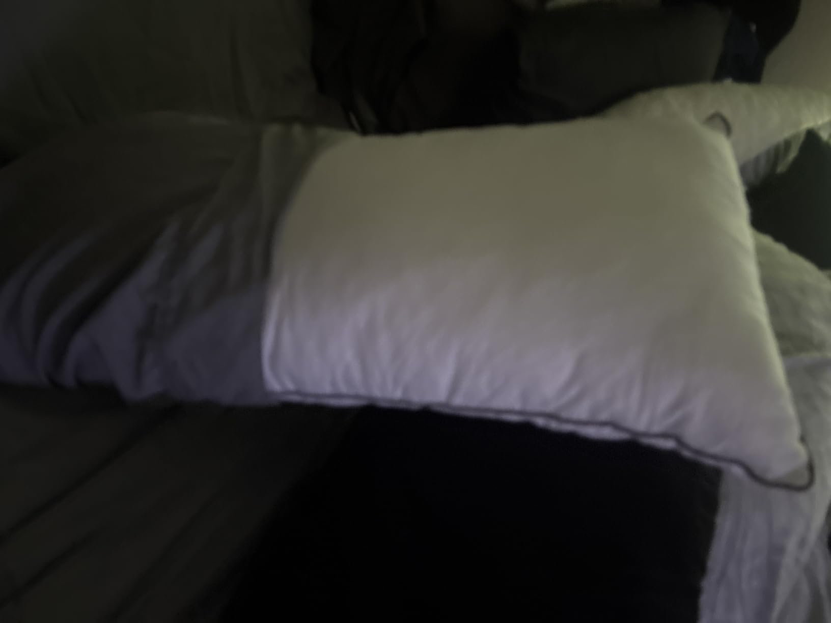 JOLLYVOGUE Pillows Queen Size Set of 2, Cooling and Firm Pillows with Oeko-Tex Certified Down Alternative Filling for Side, Back, and Stomach Sleepers, Hotel Collection customer photo 2
