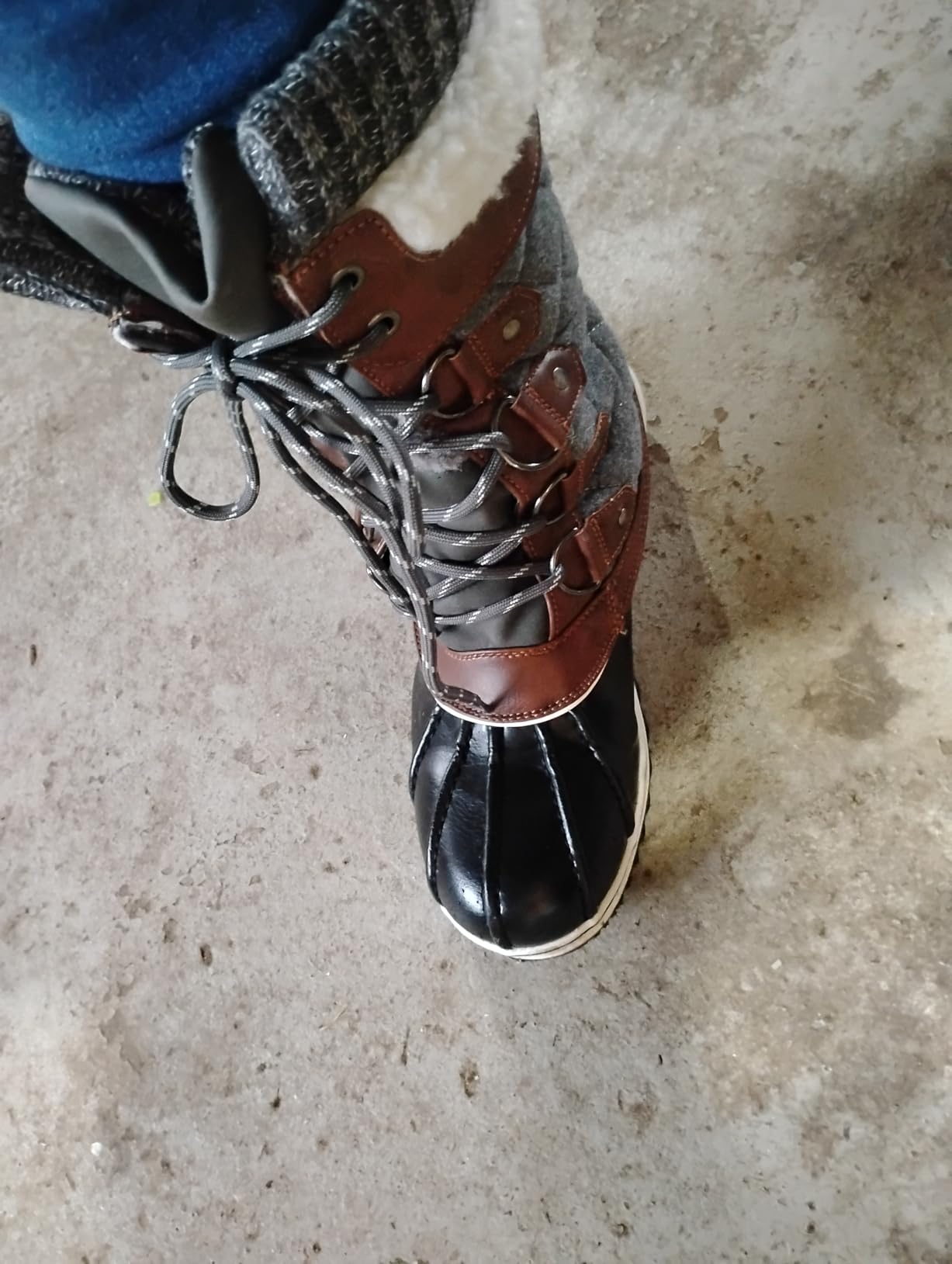 DREAM PAIRS Women's Waterproof Winter Snow Boots customer photo 1