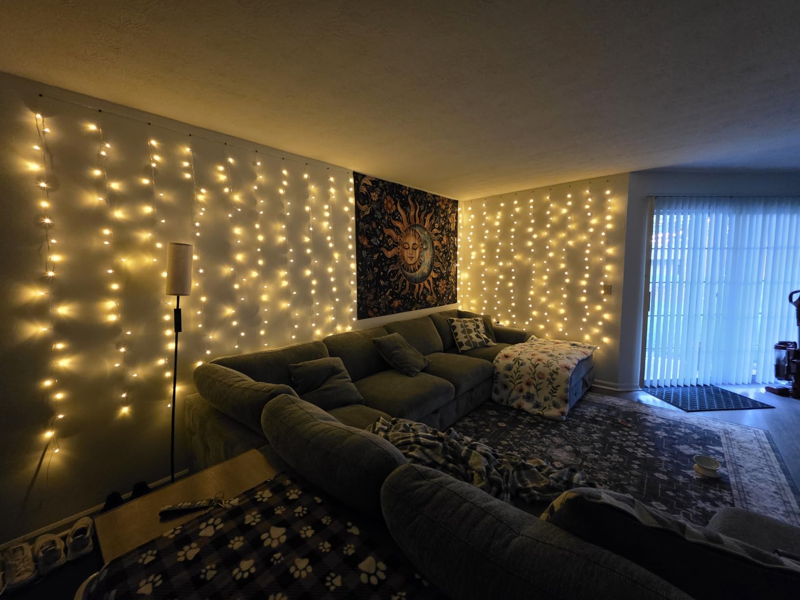 Ollny Curtain Lights 6.6x6.6ft, 200LED String Lights with Remote Warm White customer photo 2