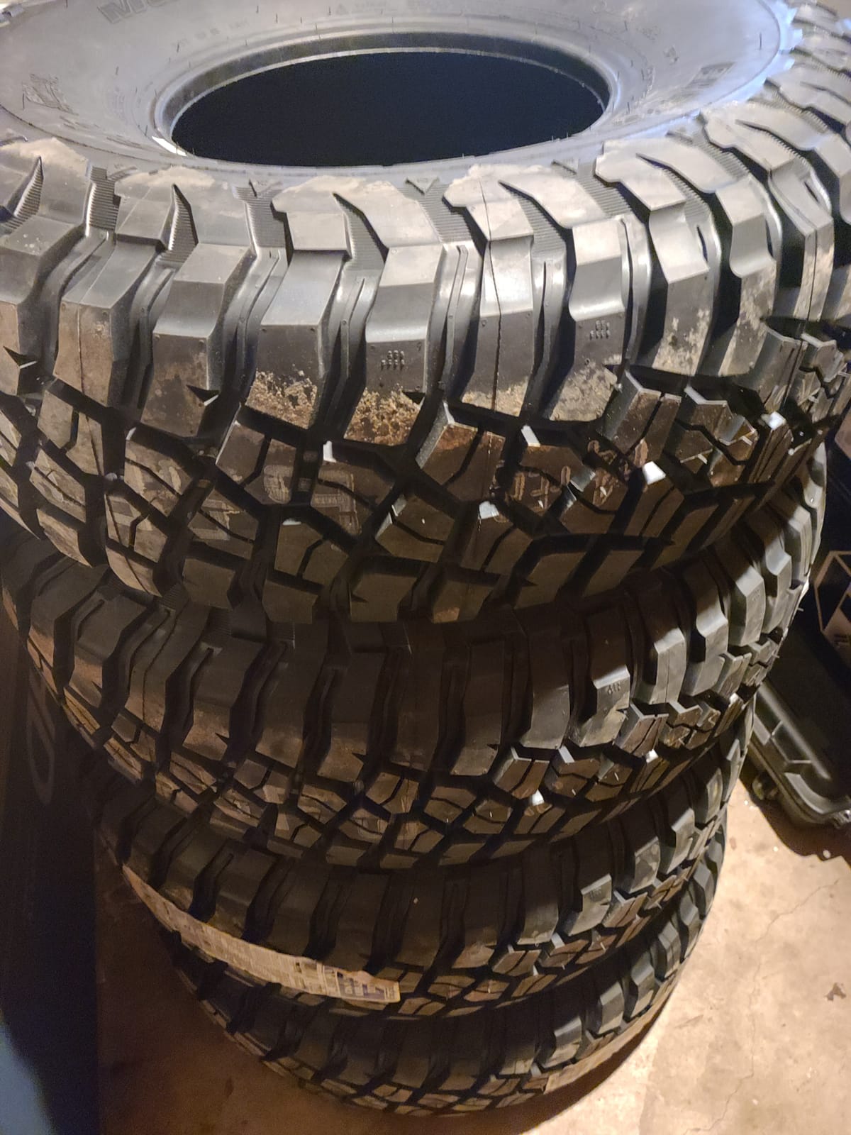 BFGoodrich Mud Terrain T/A KM3 Radial Car Tire for Light Trucks, SUVs, and Crossovers, 32x10.00R15NHS/8PR Q 124Q customer photo 2