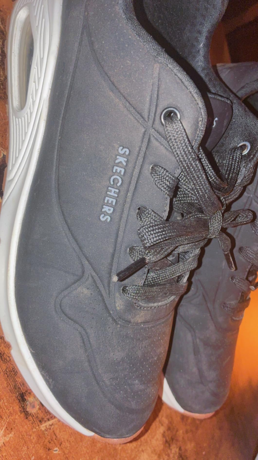 Skechers Women's UNO Stand on Air Sneaker customer photo 2