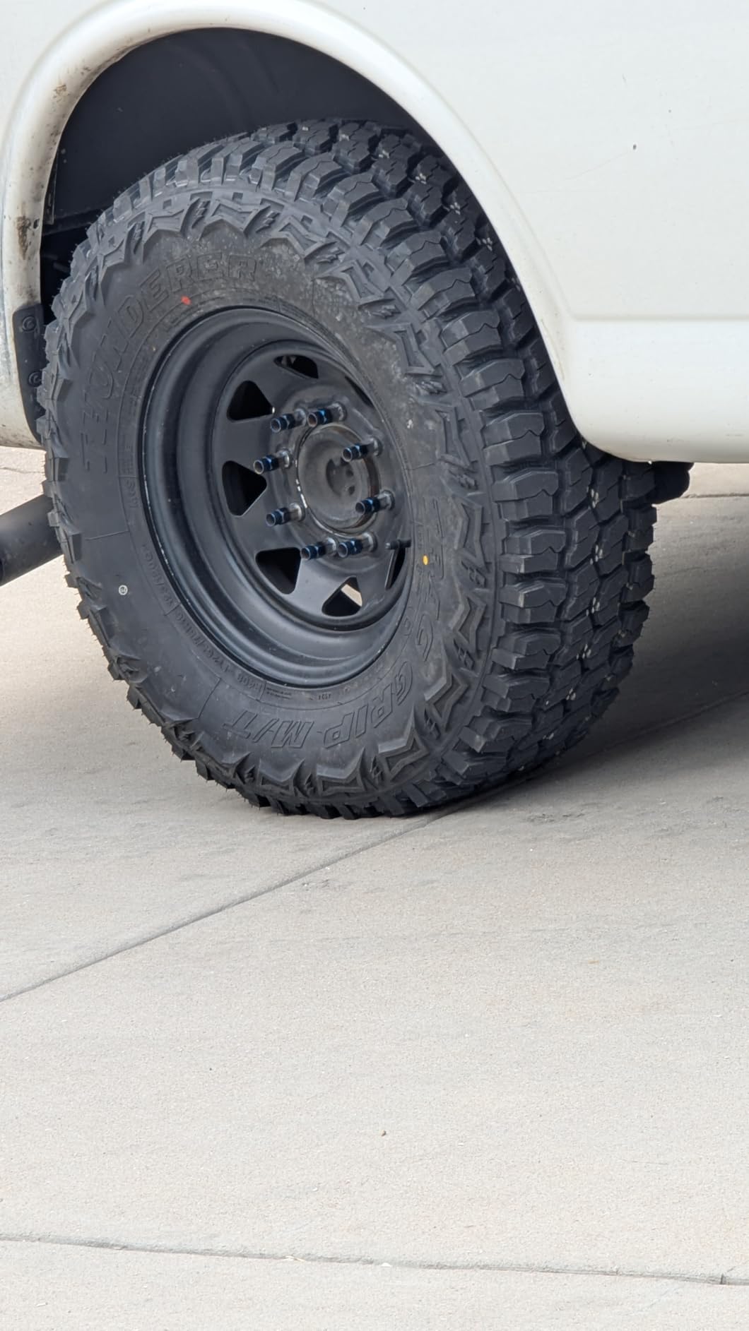 Thunderer Trac Grip M/T R408 LT265/75R16 123Q | Light Truck Mud Terrain All Season Traction 123/120Q Rated E (10 Ply) Radial Construction Black Sidewall Tire customer photo 2