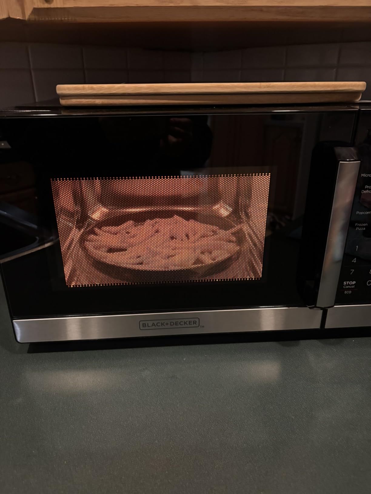 BLACK+DECKER Countertop Microwave Oven, 0.7 Cu.Ft, 700W, Stainless Steel customer photo 1