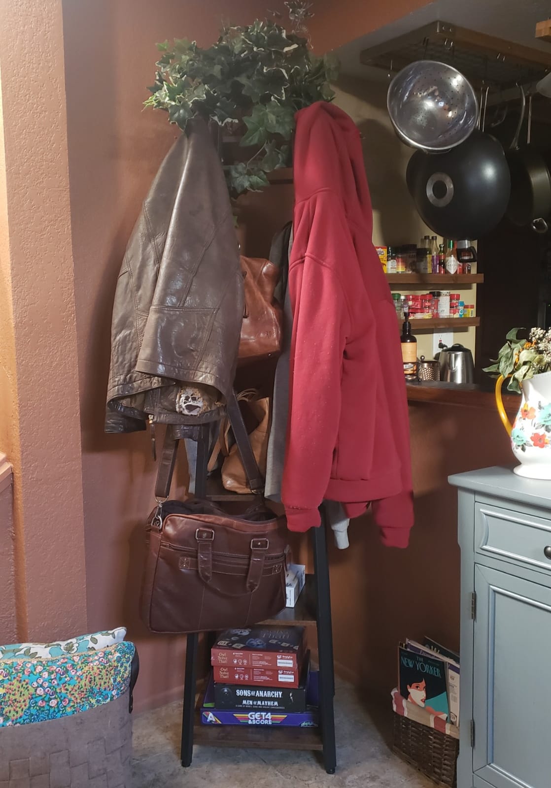 VASAGLE Coat Rack Freestanding, Hall Tree with 4 Shelves customer photo 1