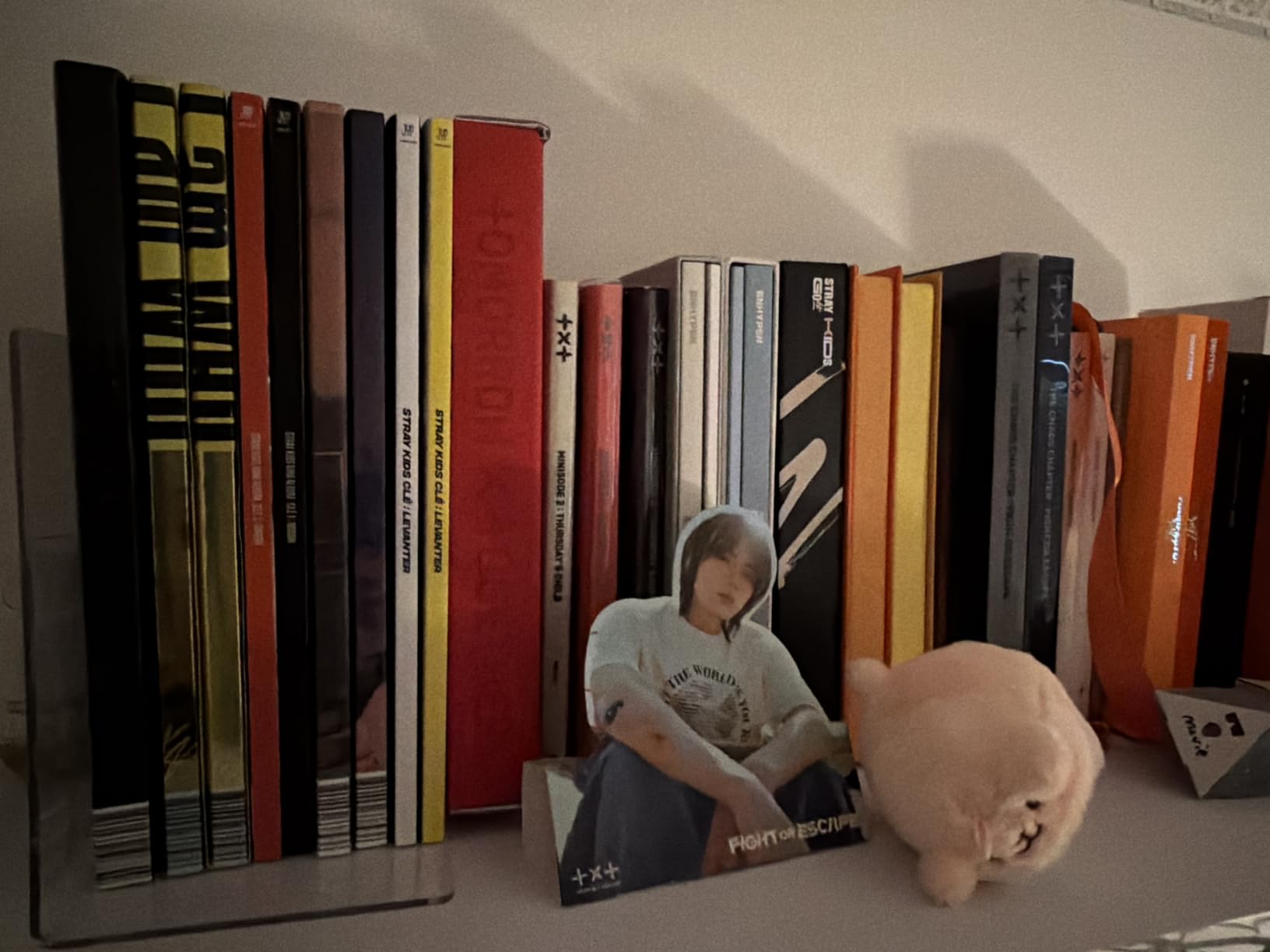 CY craft 4 Pieces Bookends,Clear Acrylic Bookends for Shelves,Heavy Duty Book Ends and Desktop Organizer,Book Stopper for Books/Movies/CDs,7.3x4.8x4.8 inch customer photo 1
