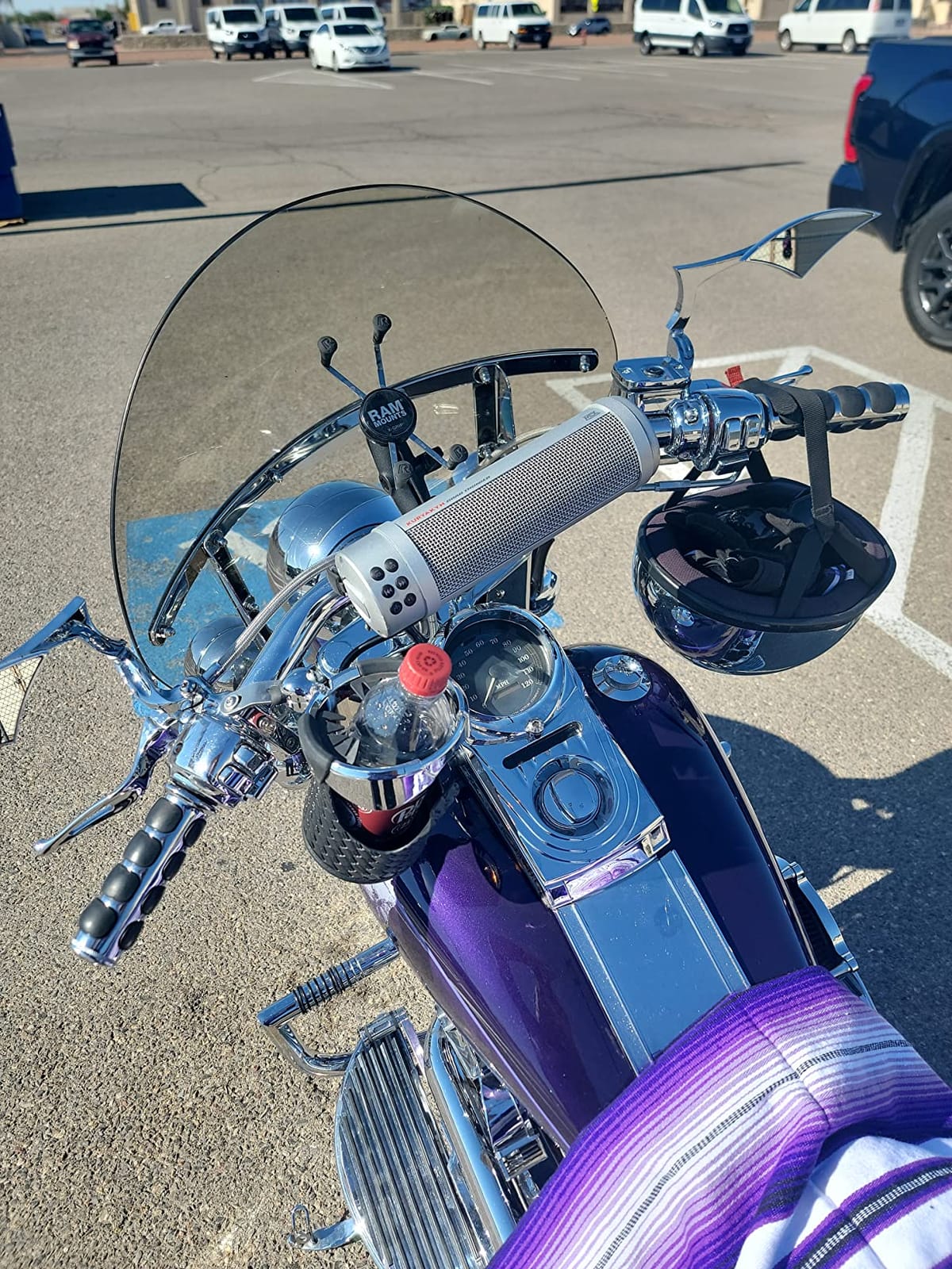 Kuryakyn 2719 MTX Road Thunder Weather Resistant Motorcycle Sound Bar Plus: 300 Watt Handlebar Mounted Audio Speakers with Bluetooth, USB Power Charger, Satin Silver customer photo 2