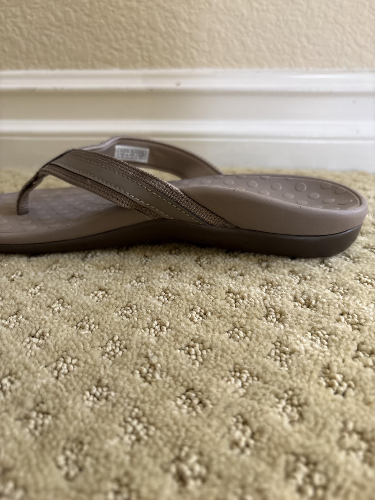LLSOARSS Plantar Fasciitis Feet Sandal with Arch Support - Best Orthotic flip Flops for Flat Feet,Heel Pain- for Women customer photo 2