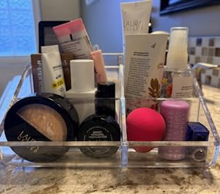 STORi Clear Plastic Vanity Makeup Organizer | 6-Compartment Holder for Brushes, Eyeshadow Palettes, & Beauty Supplies | Curved Front Design | Made in USA customer photo 1