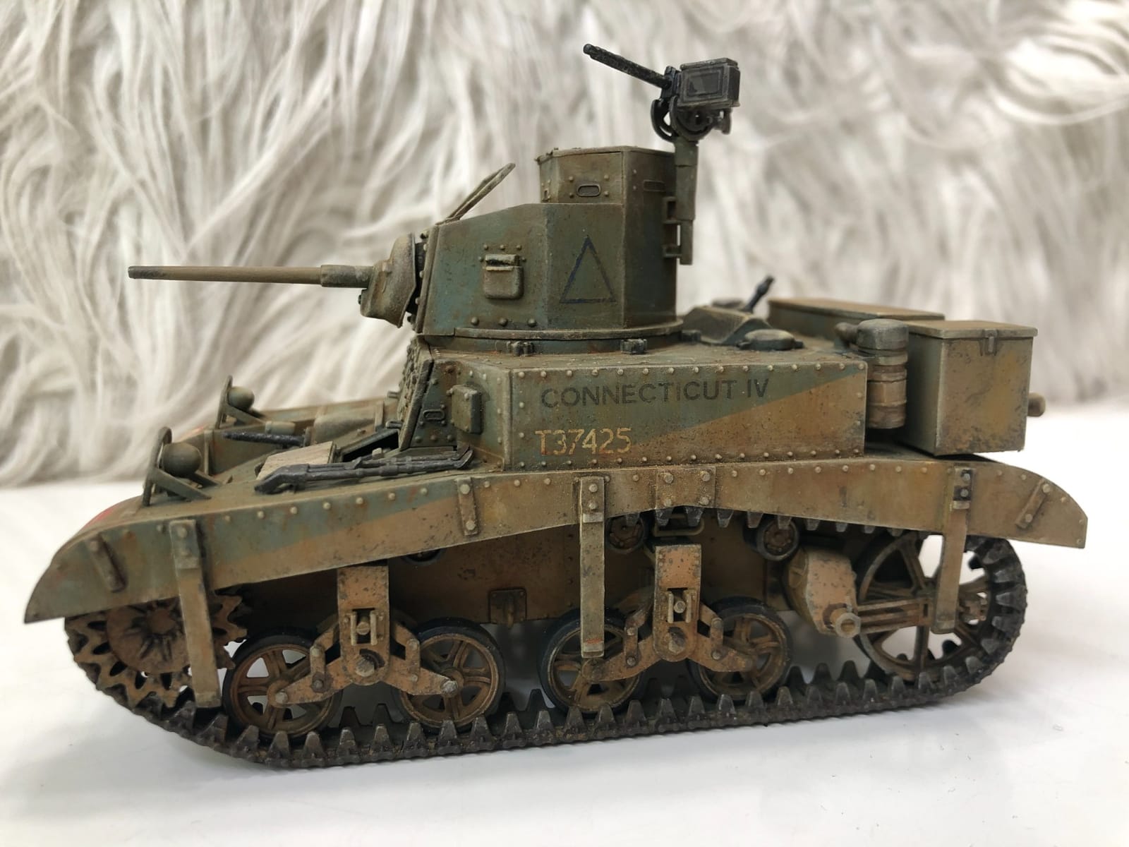 Airfix Tiger I 'Early Version' 1:35 WWII Military Tank Armor Plastic Model Kit A1363, Small customer photo 2