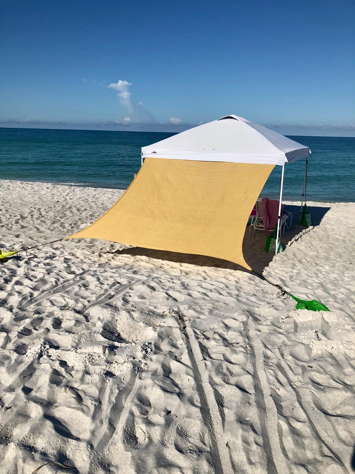 EAGLE PEAK 10x10 Pop Up Canopy Tent Easy Up Canopy Outdoor, White | Patented PeakPush™ Center Lock, 1 Person Setup Portable Pop Up Tent, Beach, Markets, Camping Sport Events, Wheeled Carry Bag customer photo 1