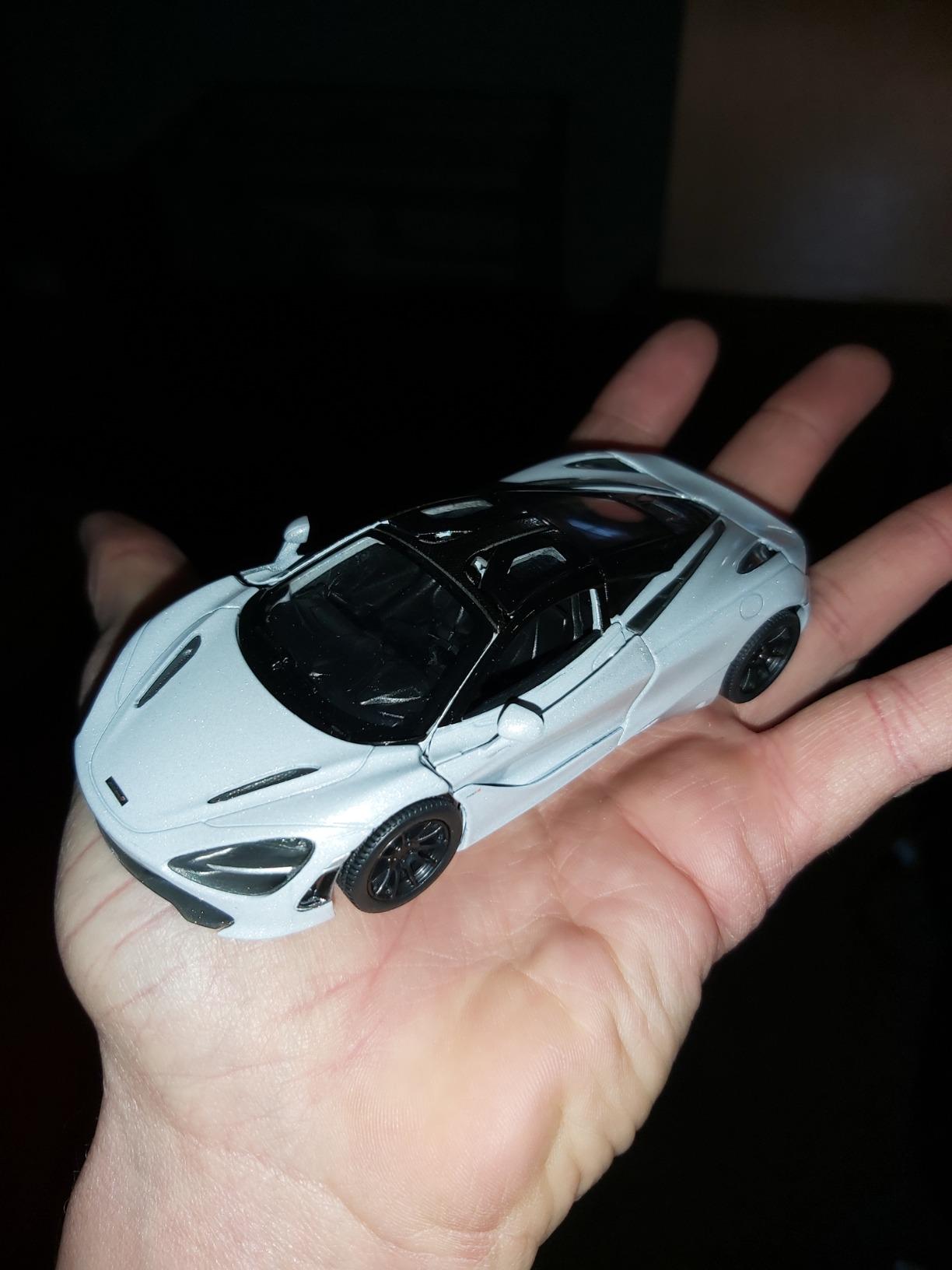 KiNSMART McLaren 720s 5 Inch 1:36 Scale Die Cast Metal Model Toy Super Sports Car (4Set) customer photo 1