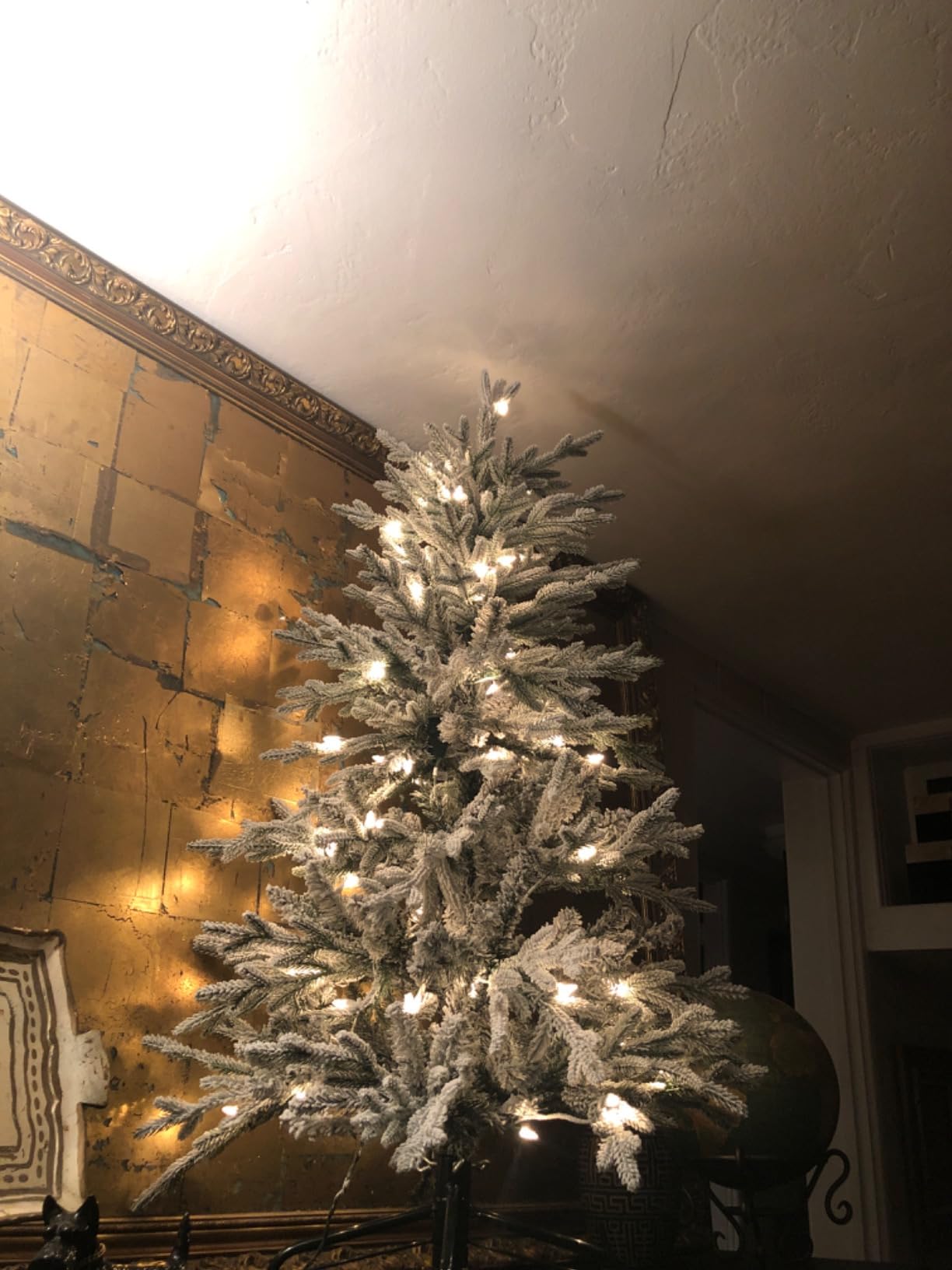 Puleo International 4.5ft Pre-Lit Potted Flocked Arctic Fir Christmas Tree customer photo 1