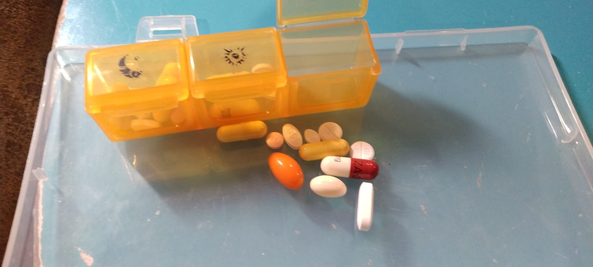 Weekly Pill Organizer, 3-Times-A-Day 7 Day Pill Box customer photo 1