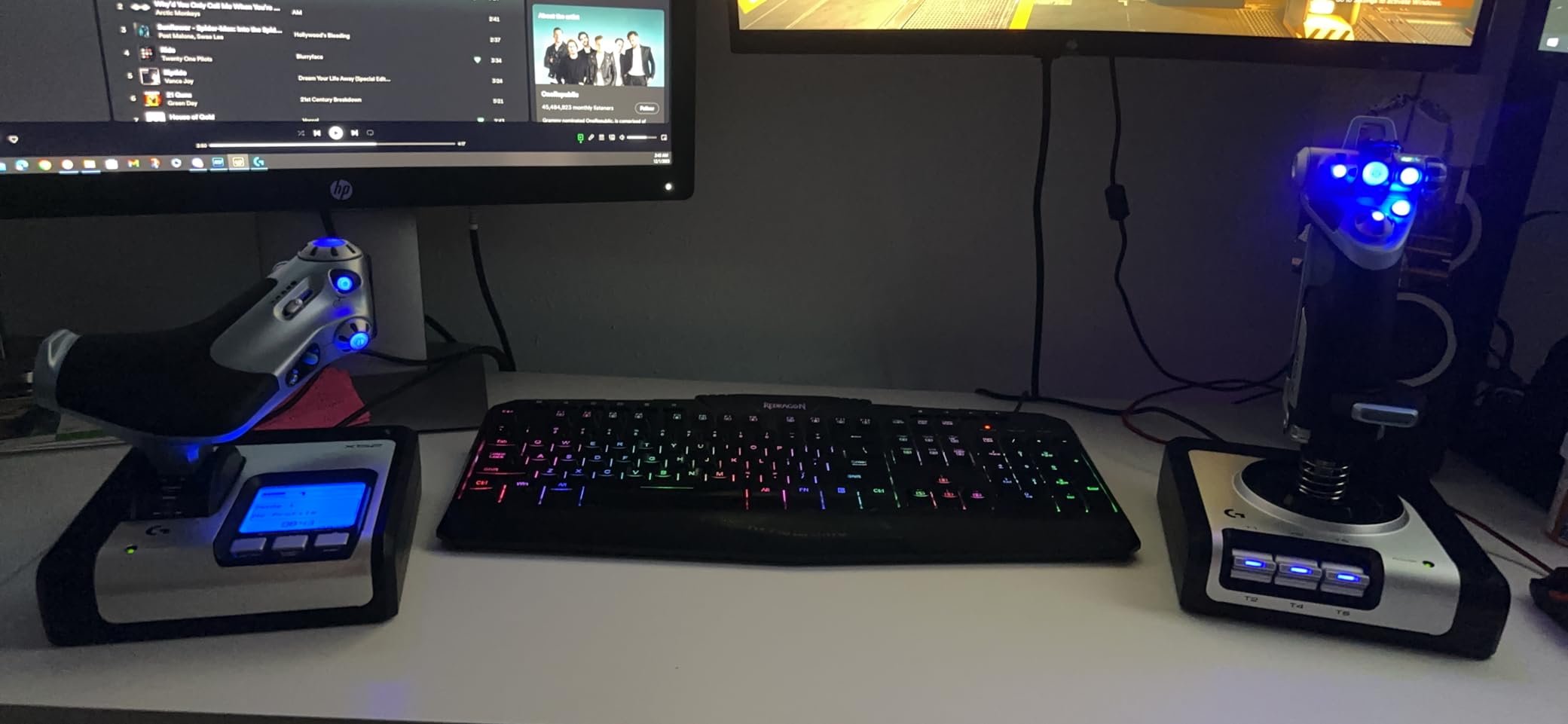 Logitech G X52 Flight Control System customer photo 1