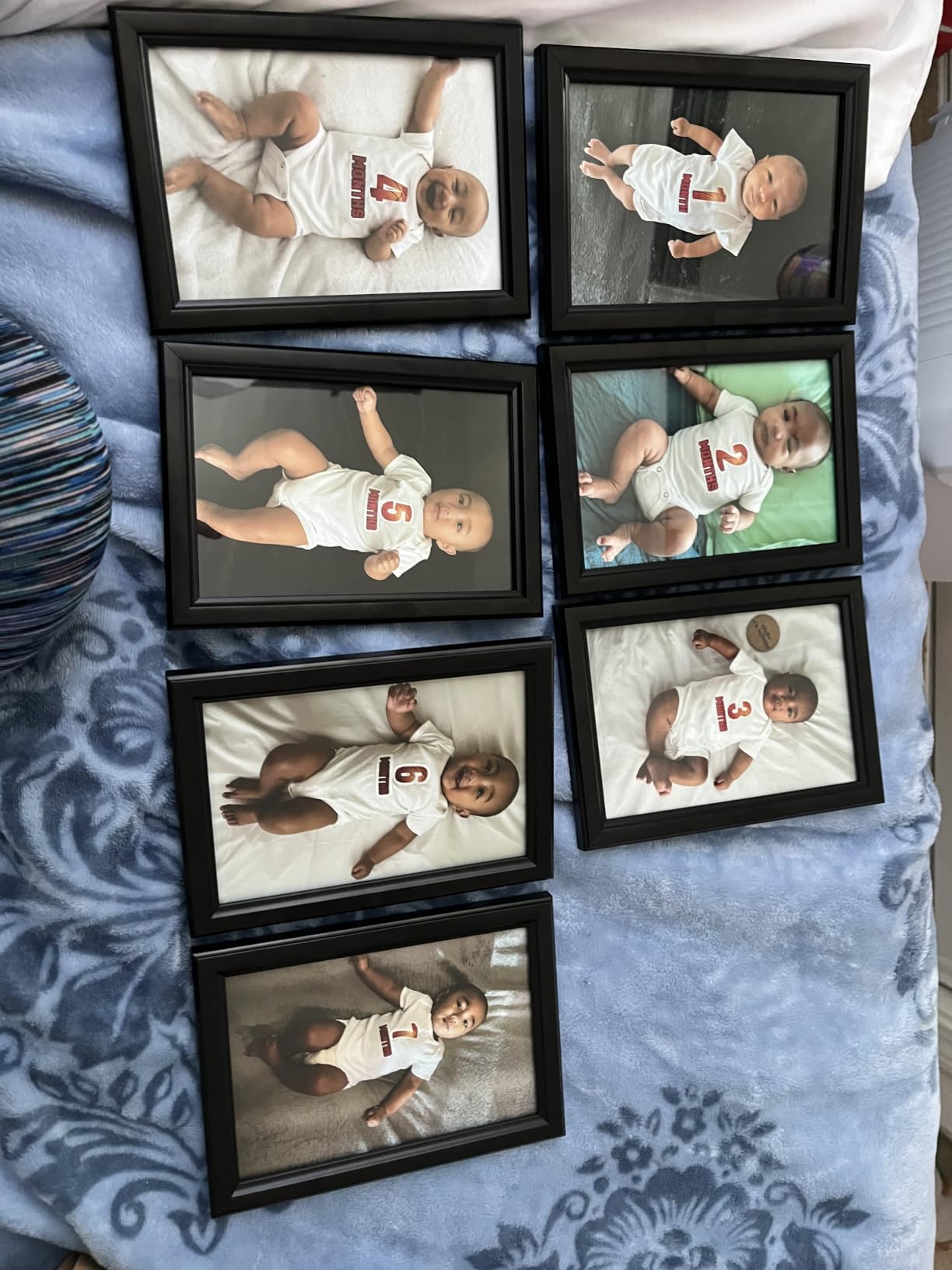 LaVie Home 5x7 Picture Frames (12 Pack, Gold) Simple Designed Photo Frame with High Definition Glass for Wall Mount & Table Top Display, Set of 12 Classic Collection customer photo 2