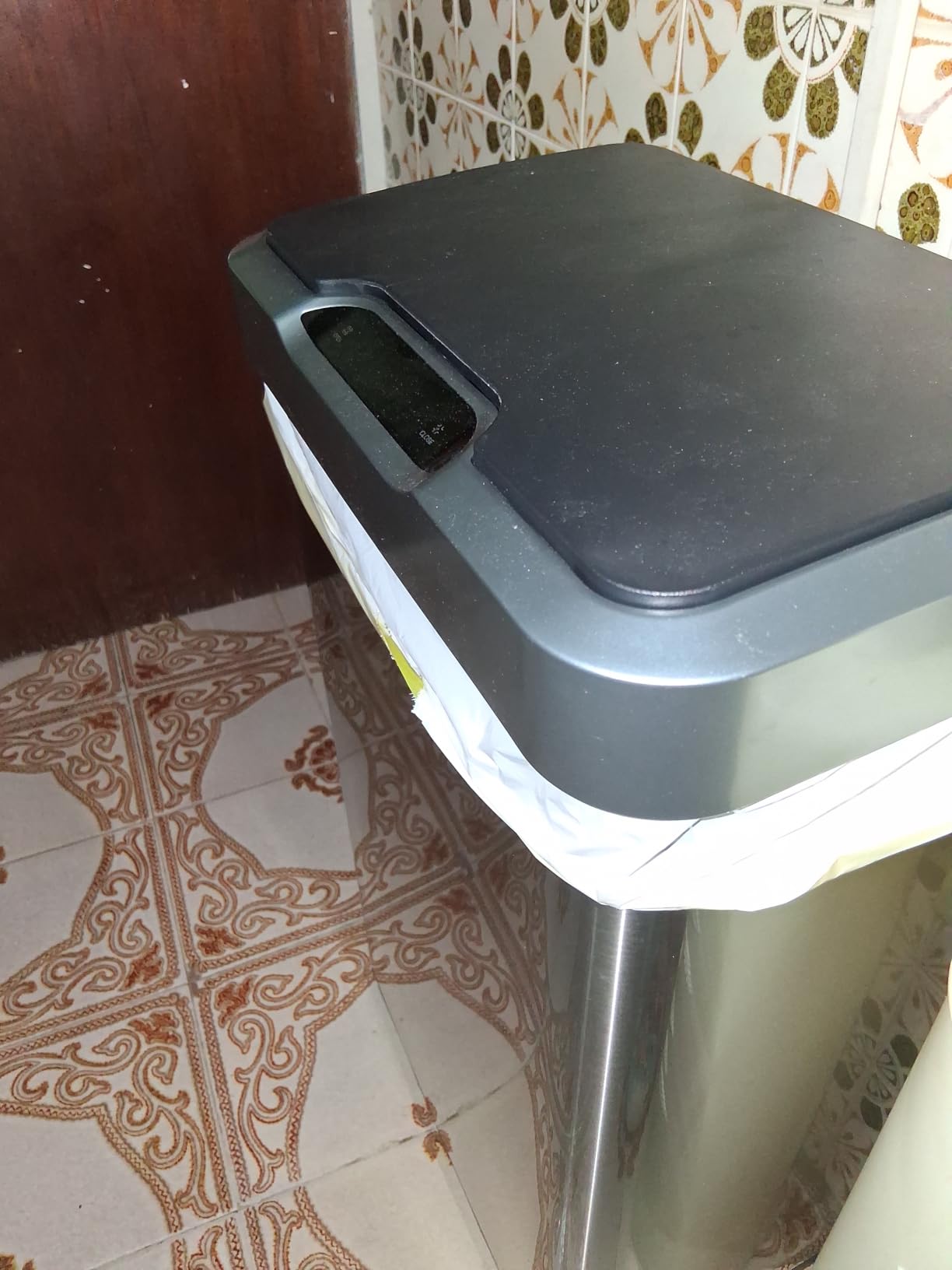 EKO Mirage-T 50 Liter / 13.2 Gallon Touchless Rectangular Motion Sensor Trash Can or Recycling Bin, Brushed Stainless Steel Finish customer photo 1