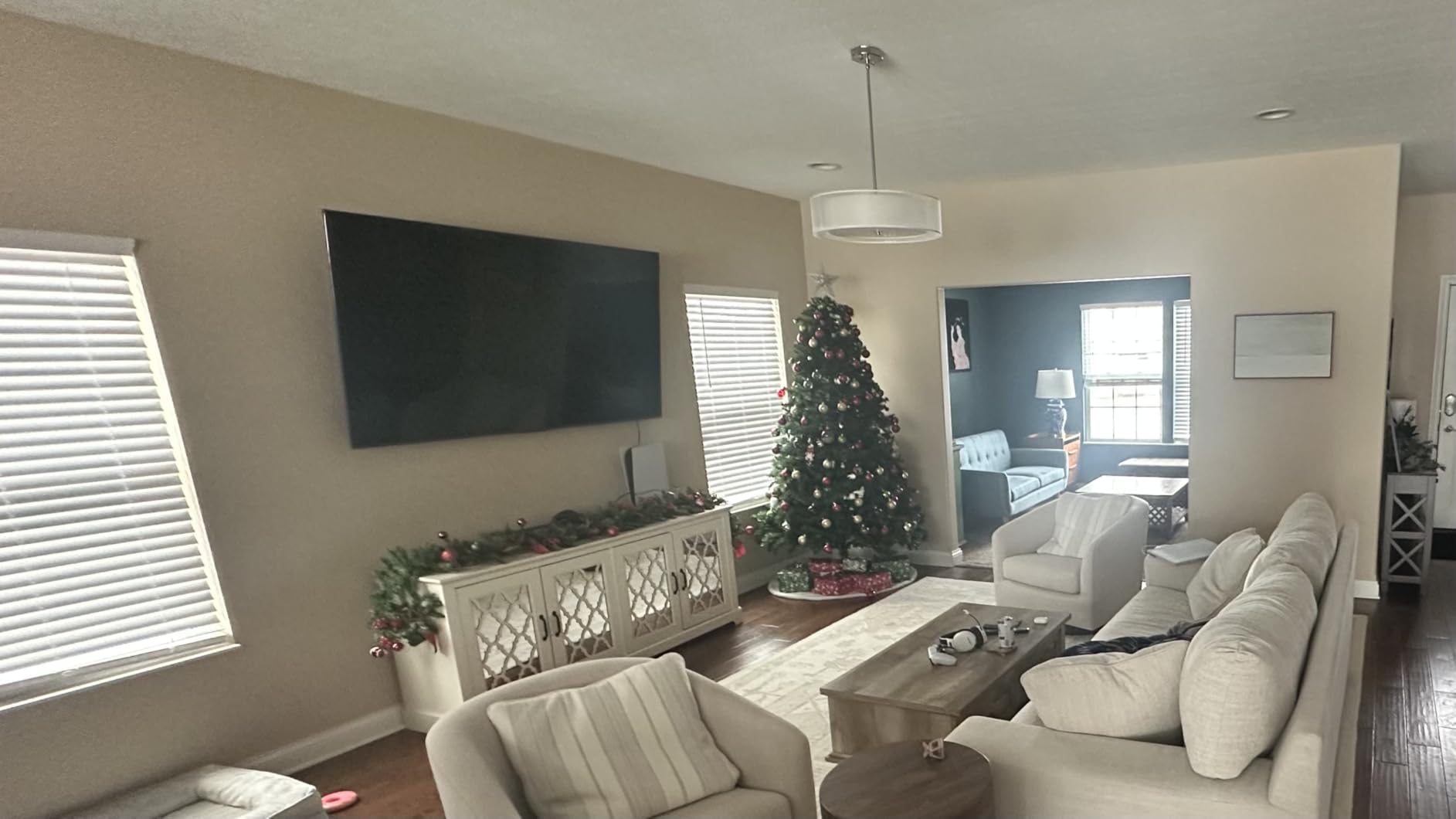 ECHOGEAR Tilting TV Wall Mount for 40