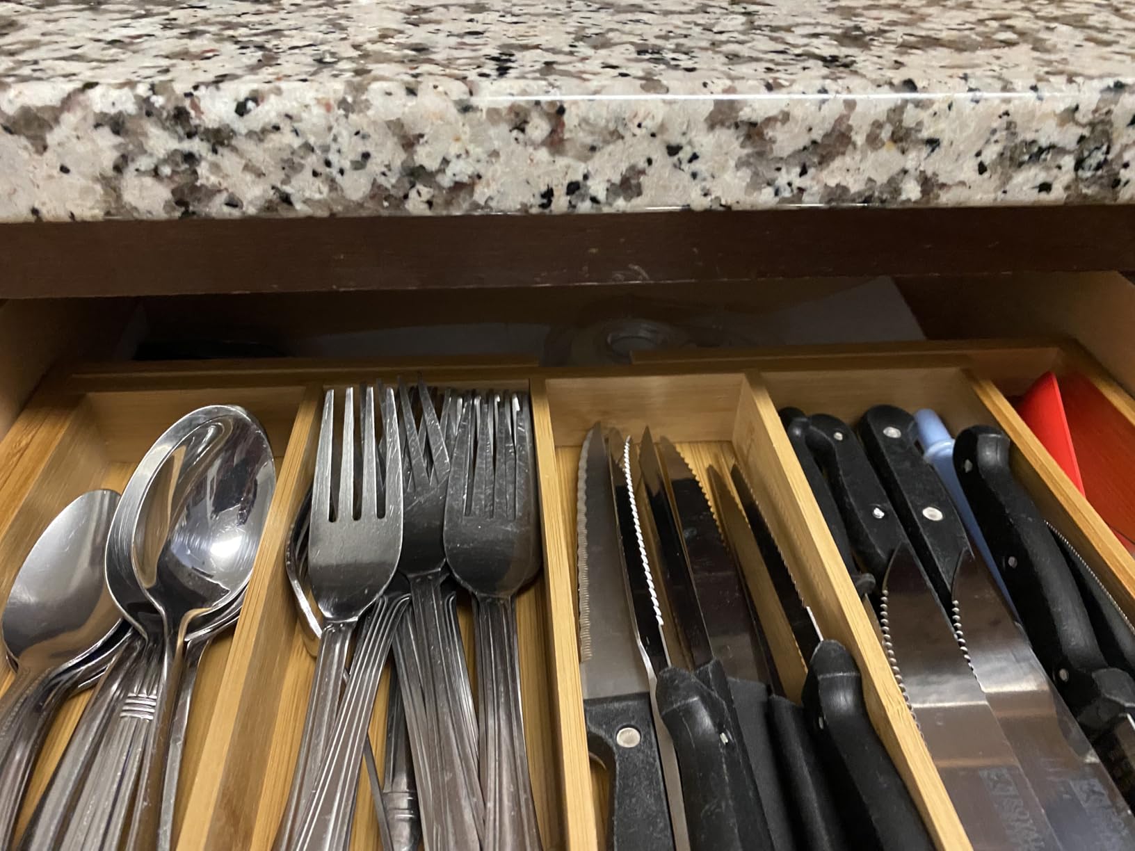Pipishell Bamboo Expandable Silverware Drawer Organizer, Adjustable Kitchen Utensil Tray for Forks, Spoons and Knives, Wood Storage Cutlery Holder for Bedroom and Living Room customer photo 2