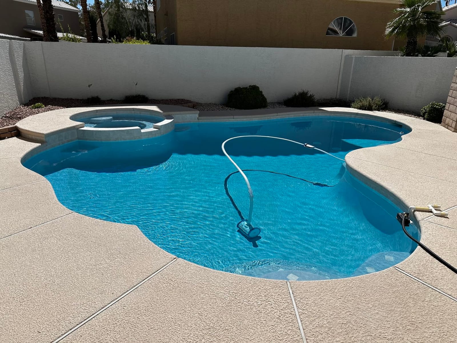 Hayward Poolvergnuegen Suction Pool Cleaner (2 Wheel) Pools up to 16 x 32ft customer photo 1